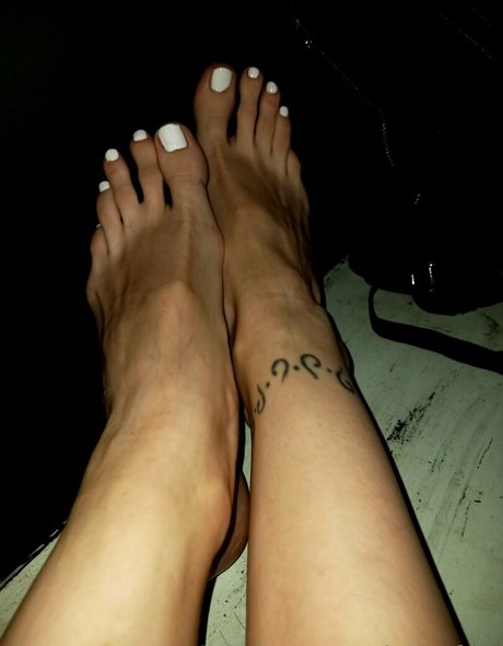Clarita.feet photo 16