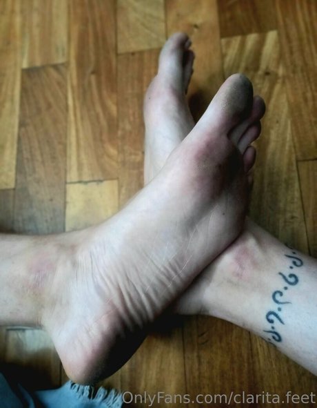 Clarita.feet photo 27