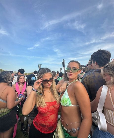 Claudia Conway photo 6