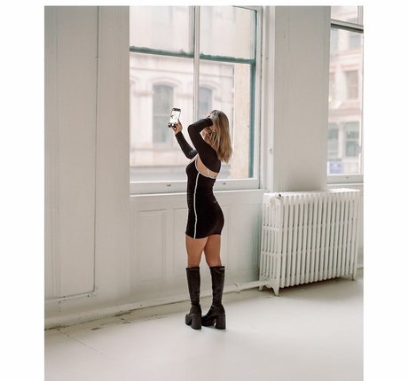 Claudia Conway photo 43