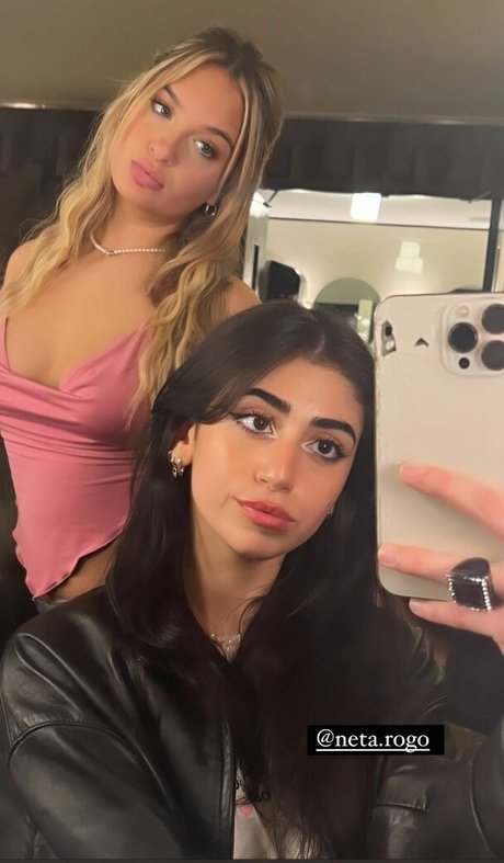 Claudia Conway photo 53