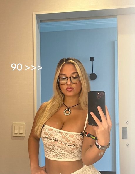 Claudia Conway photo 65