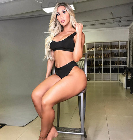 Claudia Sampedro photo 75