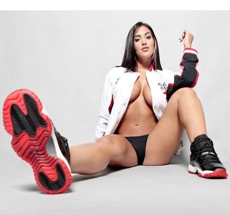 Claudia Sampedro photo 719