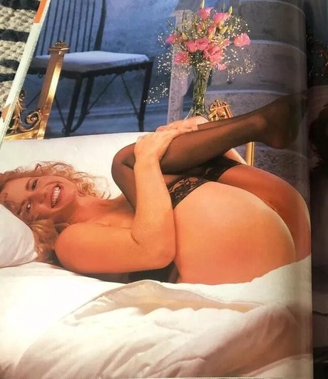 Claudia Silva photo 30
