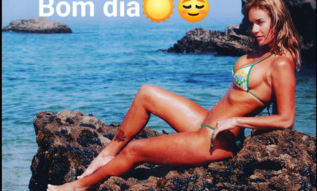 Claudia Silva photo 36
