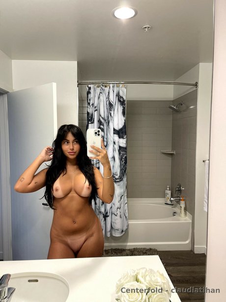 Claudia Tihan photo 5