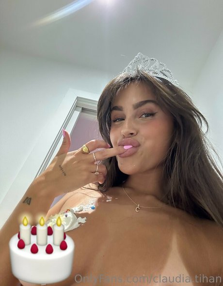 Claudia Tihan photo 126