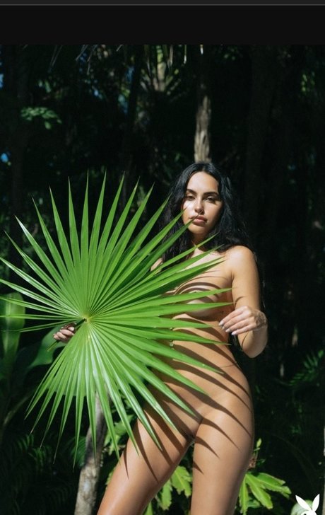 Claudia Tihan photo 200