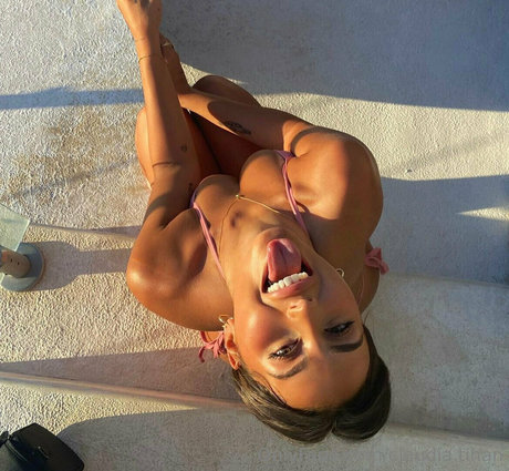 Claudia Tihan photo 271