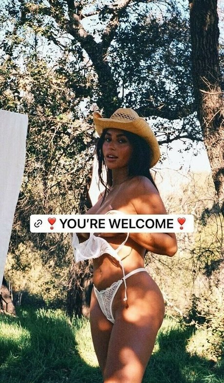 Claudia Tihan photo 358