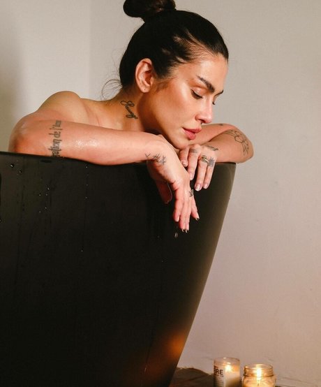 Cleo Pires photo 24