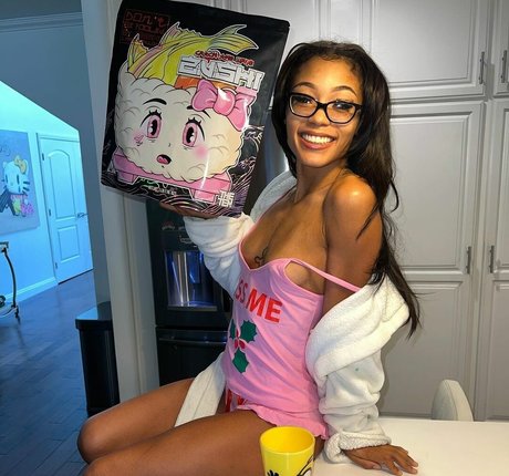 Coi Leray photo 14