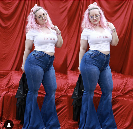 Cokebottle_Thunderthighs photo 2