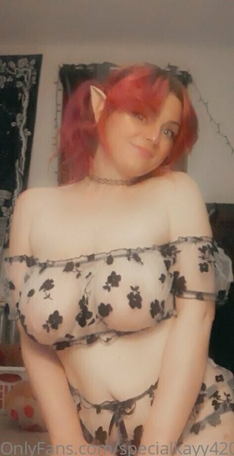 Cosmickayla photo 15