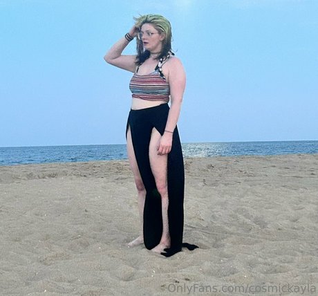 Cosmickayla photo 27