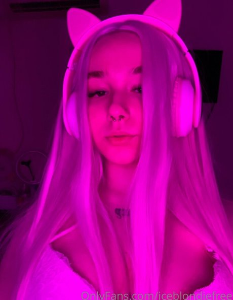 Cosplayfoxyuzumaki photo 350