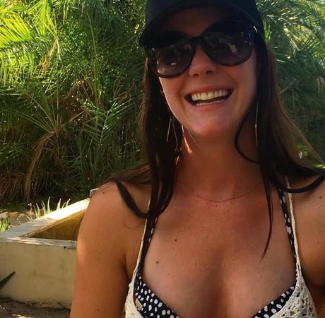 Courtnee Draper photo 17