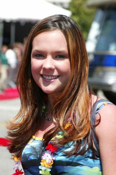 Courtnee Draper photo 21