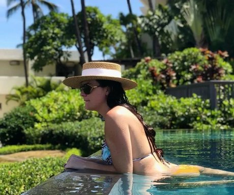 Courtnee Draper photo 22