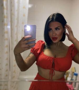 Courtney Luck photo 2