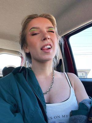 Courtney Miller photo 7