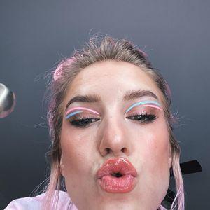 Courtney Miller photo 11