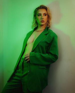 Courtney Miller photo 14