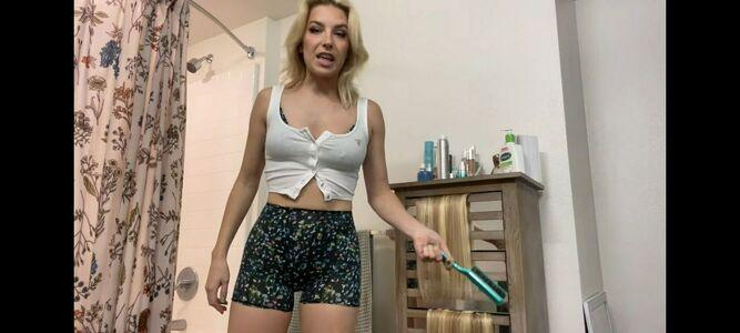 Courtney Miller photo 104