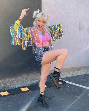 Courtney Miller photo 171