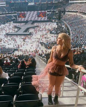 Courtney Miller photo 269