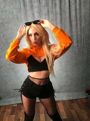 Courtney Miller photo 308