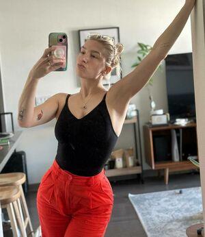Courtney Miller photo 348