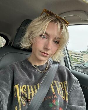 Courtney Miller photo 447