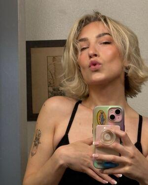 Courtney Miller photo 453