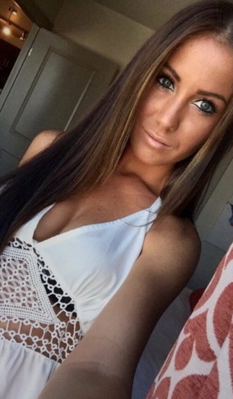 Courtney O'Connell photo 47