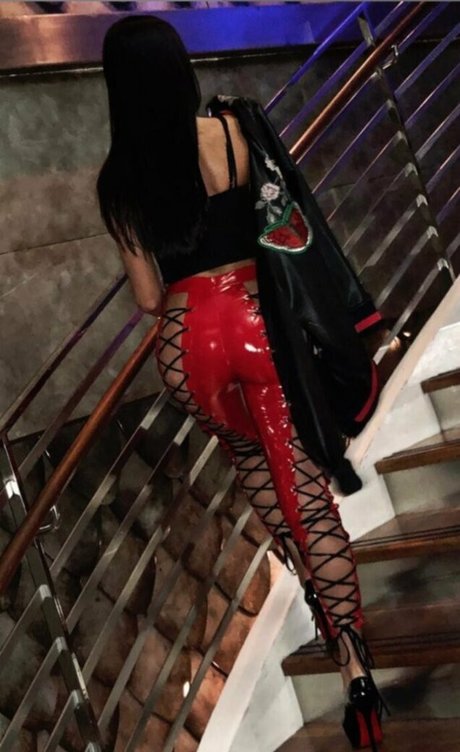 Courtney O'Connell photo 50