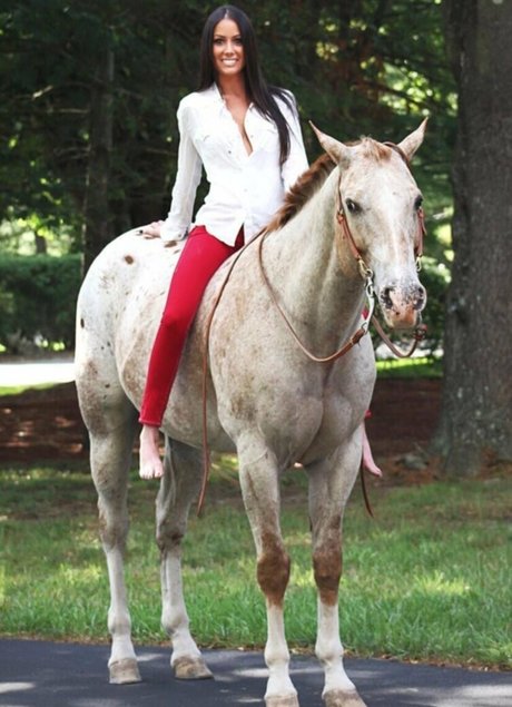 Courtney O'Connell photo 64