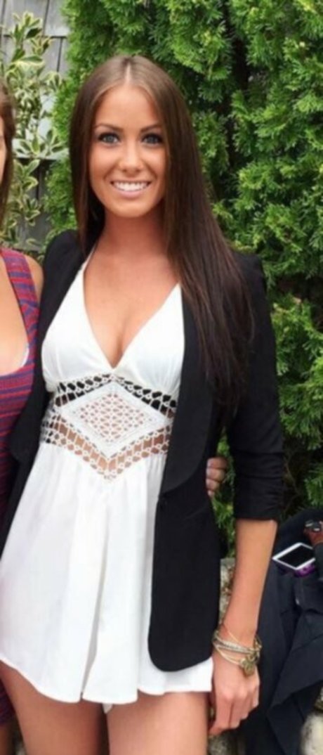 Courtney O'Connell photo 84