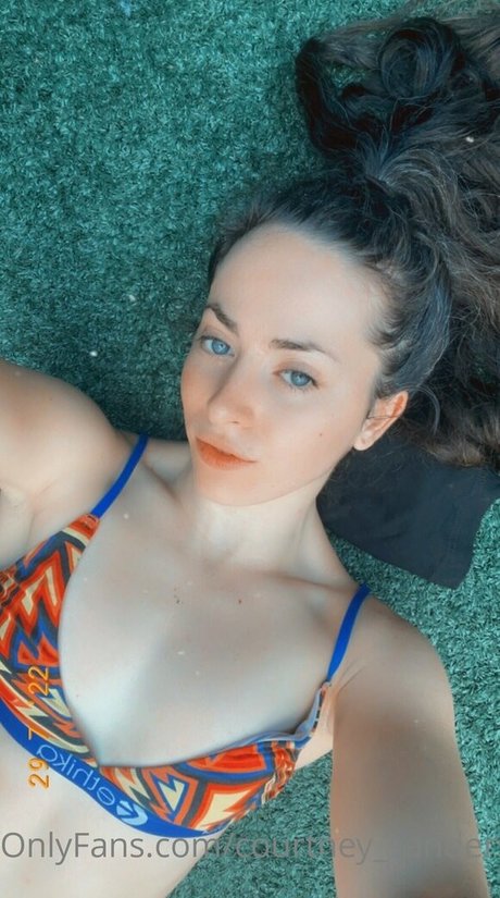 Courtney Sanderson photo 53