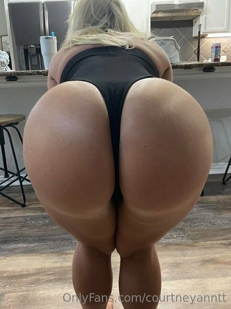 Courtneyanntt photo 354