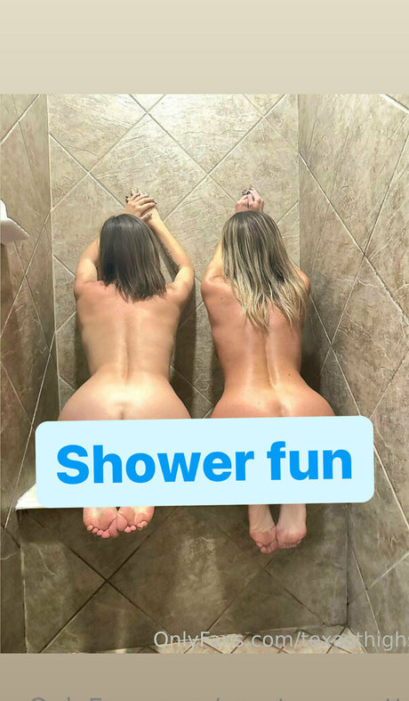 Courtneyanntt photo 381