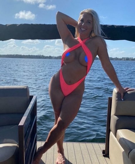 Courtneyanntt photo 411