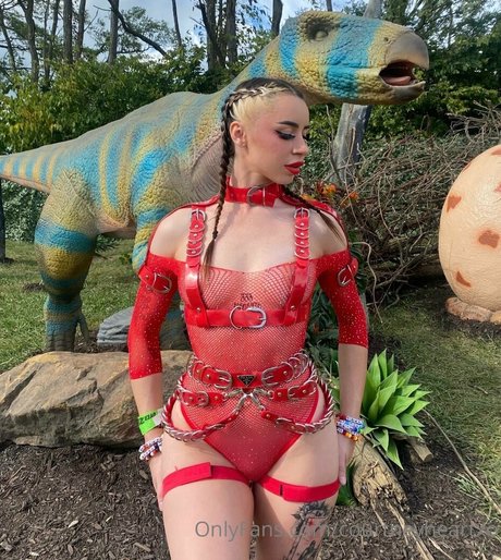 Courtneyheartxo photo 80
