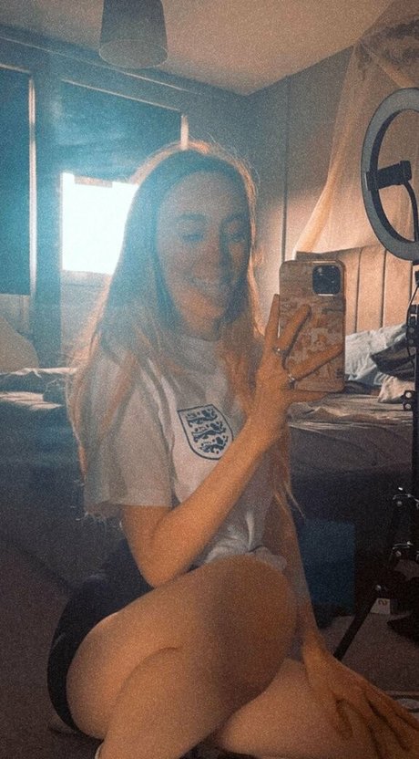 Courtneyriverss photo 97