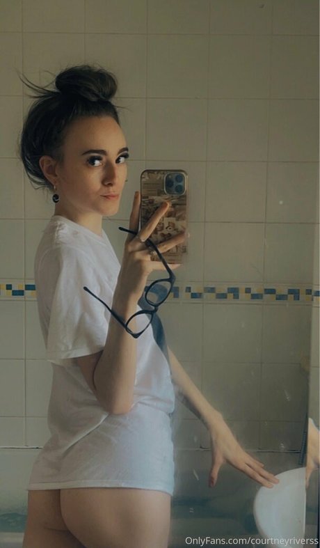 Courtneyriverss photo 277