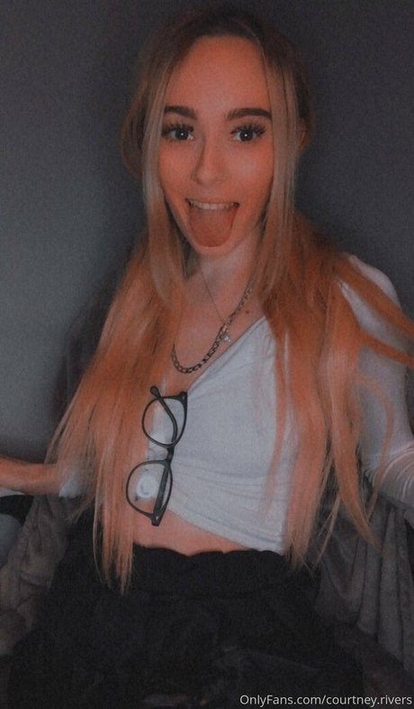 Courtneyriverss photo 314