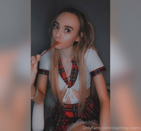 Courtneyriverss photo 323