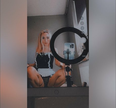 Courtneyriverss photo 385