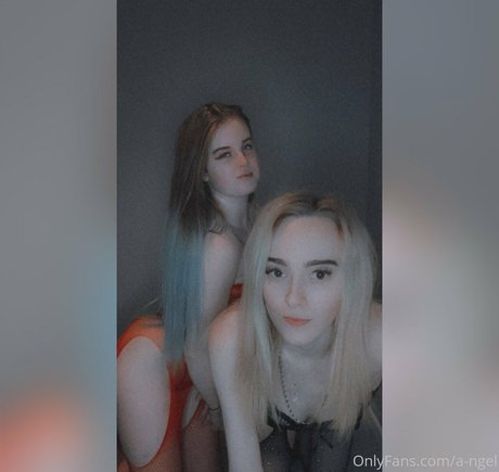 Courtneyriverss photo 451